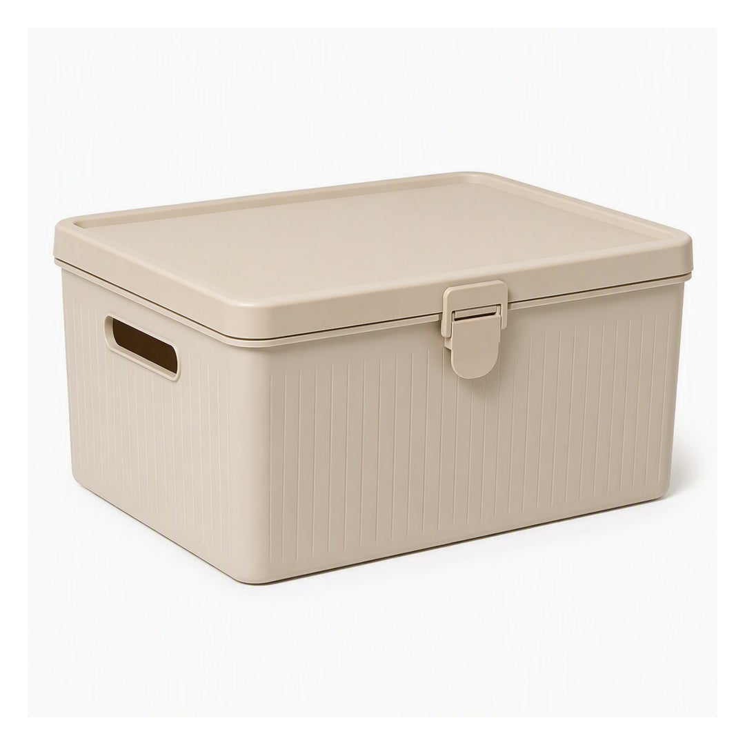 Portable plastic container
